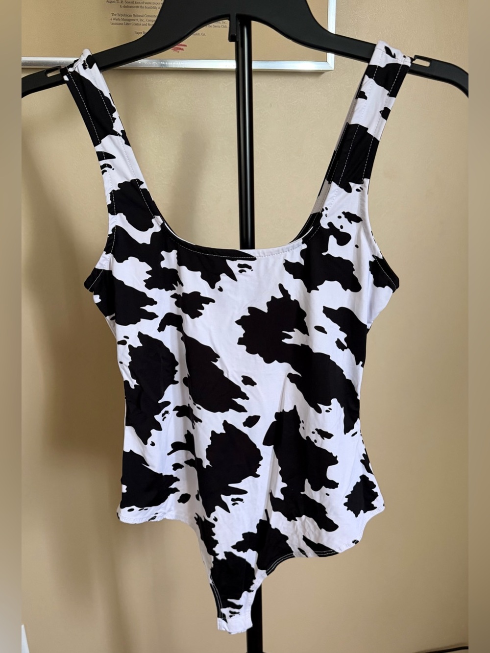 Le Lis Black and White Cow Print Scoop Neck Bodysuit Size Medium Western Punchy